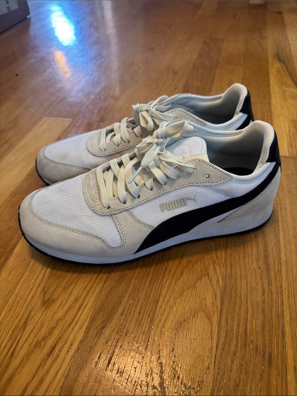 Puma Men’s White and Black Retro-Style Sneakers